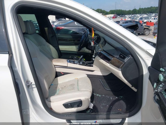 Продажа на аукционе авто 2013 Bmw 740li, vin: WBAYE4C54DD137554, номер лота: 45900630