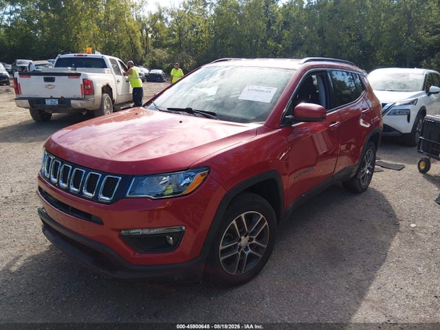 45900648 :رقم المزاد ، 3C4NJDBB9JT308085 vin ، 2018 Jeep Compass Latitude 4x4 مزاد بيع