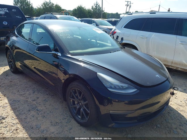 2019 5YJ3E1EA1KF484299 main image