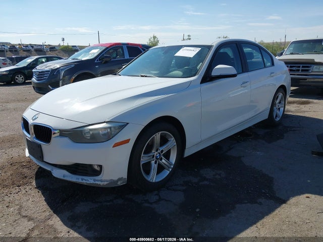 45900682 :رقم المزاد ، WBA3C1G55DNR45236 vin ، 2013 Bmw 328i مزاد بيع