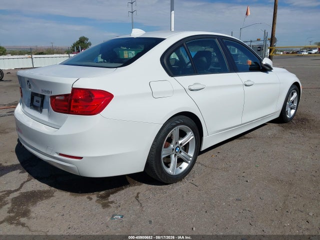 45900682 :رقم المزاد ، WBA3C1G55DNR45236 vin ، 2013 Bmw 328i مزاد بيع