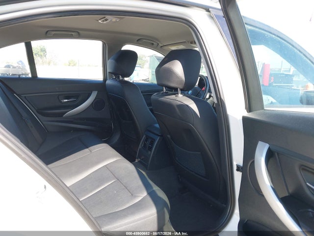 45900682 :رقم المزاد ، WBA3C1G55DNR45236 vin ، 2013 Bmw 328i مزاد بيع