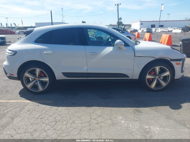 WP1AG2A59NLB21703 Porsche MACAN S