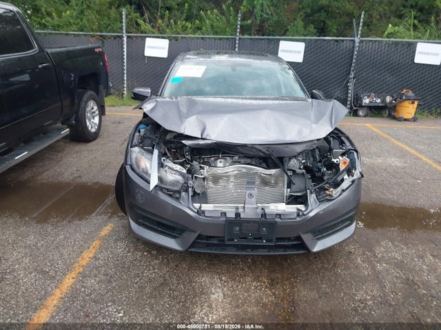 Продаж на аукціоні авто 2018 Honda Civic Ex, vin: 19XFC2F70JE038516, номер лоту: 45900781