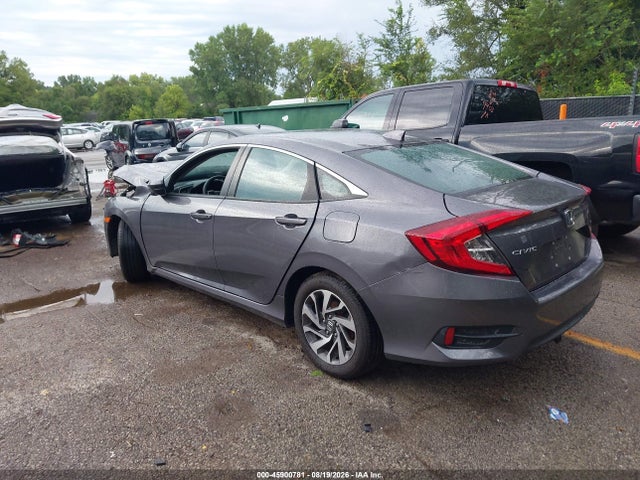 Продаж на аукціоні авто 2018 Honda Civic Ex, vin: 19XFC2F70JE038516, номер лоту: 45900781