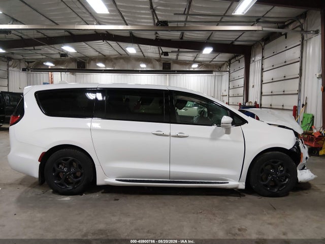 Продаж на аукціоні авто 2022 Chrysler Pacifica Hybrid Touring L, vin: 2C4RC1L79NR201423, номер лоту: 45900786