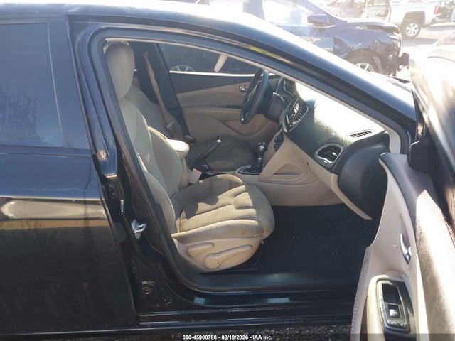 45900788 :رقم المزاد ، 1C3CDFBA8DD318350 vin ، 2013 Dodge Dart Sxt مزاد بيع