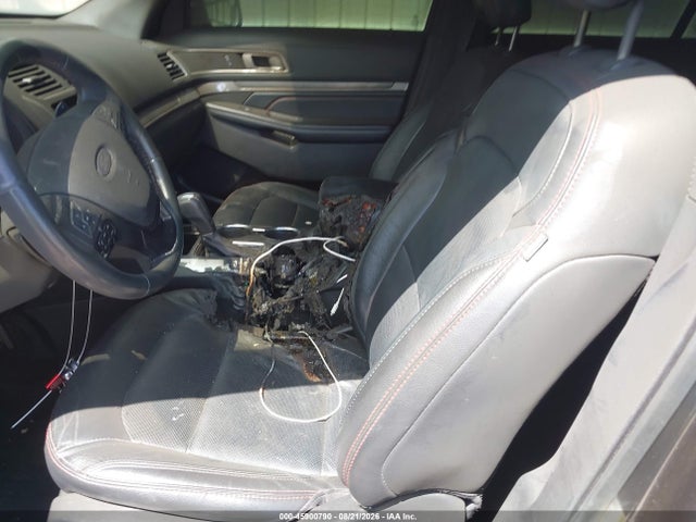 45900790 :رقم المزاد ، 1FM5K8GT5JGA82147 vin ، 2018 Ford Explorer Sport مزاد بيع