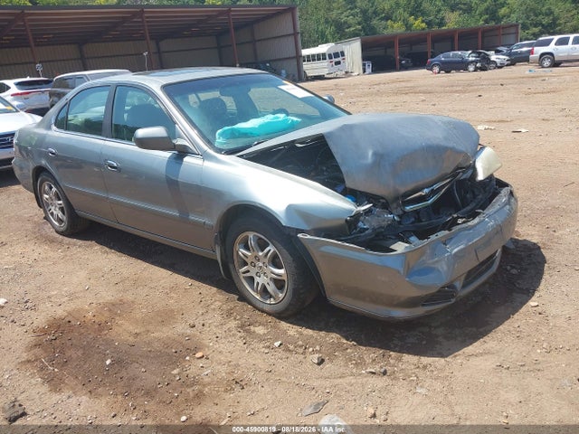 Продаж на аукціоні авто 2000 Acura Tl 3.2, vin: 19UUA5662YA017686, номер лоту: 45900819