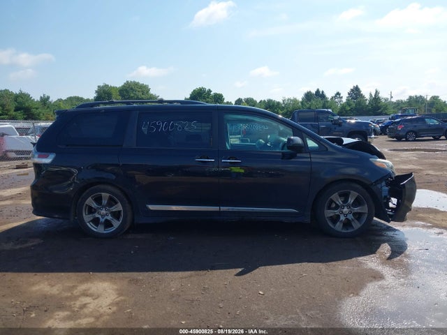 Продажа на аукционе авто 2016 Toyota Sienna Se 8 Passenger, vin: 5TDXK3DC2GS733656, номер лота: 45900825
