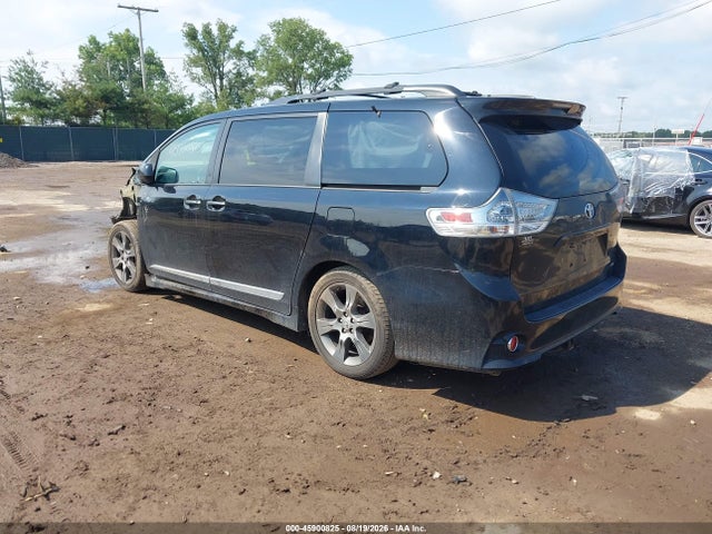 Продажа на аукционе авто 2016 Toyota Sienna Se 8 Passenger, vin: 5TDXK3DC2GS733656, номер лота: 45900825