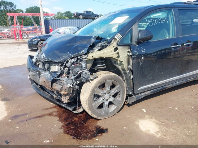 Продажа на аукционе авто 2016 Toyota Sienna Se 8 Passenger, vin: 5TDXK3DC2GS733656, номер лота: 45900825
