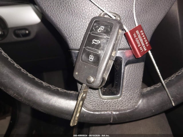 45900834 :رقم المزاد ، 3VWDP7AJ9DM285777 vin ، 2013 Volkswagen Jetta 2.5l Se مزاد بيع