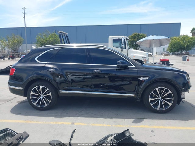Продажа на аукционе авто 2019 Bentley Bentayga V8, vin: SJAAM4ZVXKC024677, номер лота: 45900852