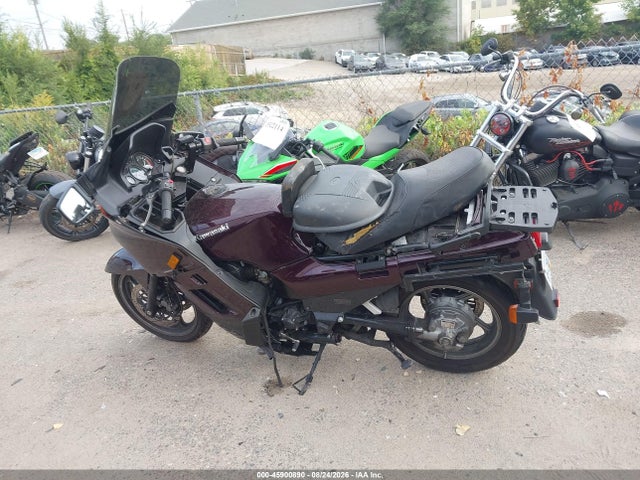 1999 Kawasaki Zg1000 მანქანა იყიდება აუქციონზე, vin: JKAZGCA15XB512468, აუქციონის ნომერი: 45900890