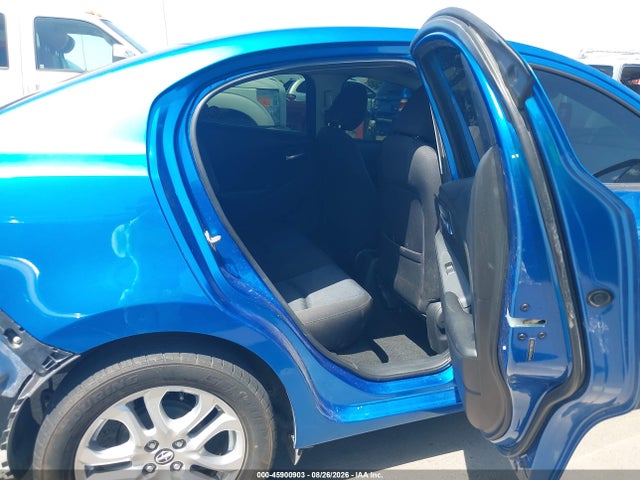 45900903 :رقم المزاد ، 3MYDLBZVXGY118030 vin ، 2016 Scion Ia مزاد بيع