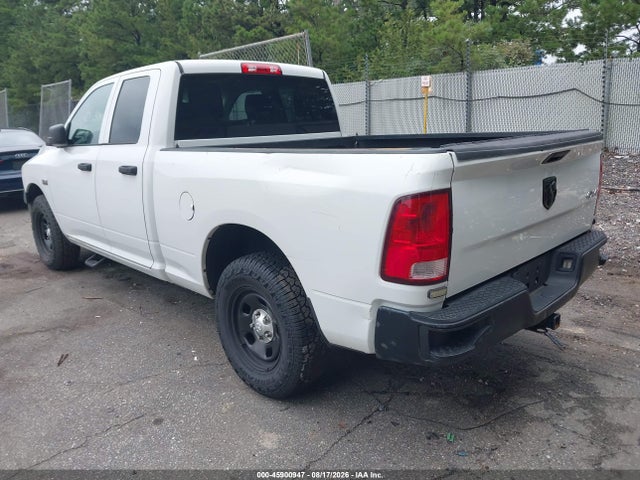 45900947 :رقم المزاد ، 1C6RR7FT5HS820332 vin ، 2017 Ram 1500 Tradesman Quad Cab 4x4 6'4 Box مزاد بيع