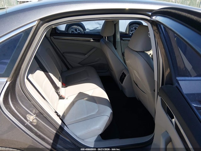 Продажа на аукционе авто 2018 Volkswagen Passat 2.0t Se, vin: 1VWBA7A33JC008811, номер лота: 45900959