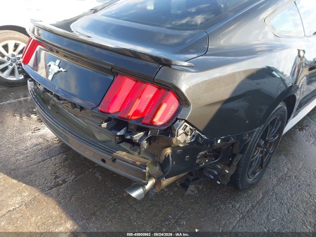 Продаж на аукціоні авто 2016 Ford Mustang V6, vin: 1FA6P8AM6G5215018, номер лоту: 45900962