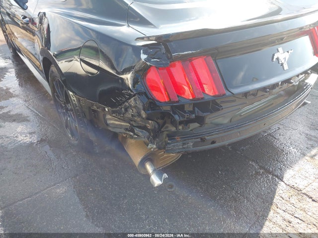 Продаж на аукціоні авто 2016 Ford Mustang V6, vin: 1FA6P8AM6G5215018, номер лоту: 45900962