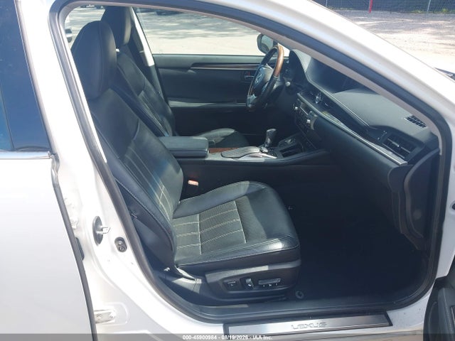 45900984 :رقم المزاد ، 58ABK1GG2JU099558 vin ، 2018 Lexus Es 350 مزاد بيع