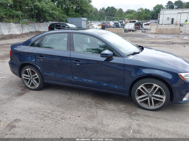 Продаж на аукціоні авто 2017 Audi A3 Premium, vin: WAUB8GFF3H1058029, номер лоту: 45901003
