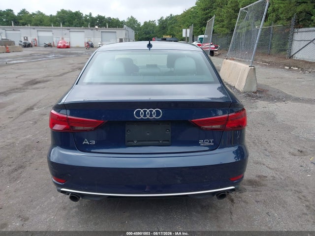 Продаж на аукціоні авто 2017 Audi A3 Premium, vin: WAUB8GFF3H1058029, номер лоту: 45901003