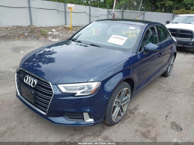 Продаж на аукціоні авто 2017 Audi A3 Premium, vin: WAUB8GFF3H1058029, номер лоту: 45901003