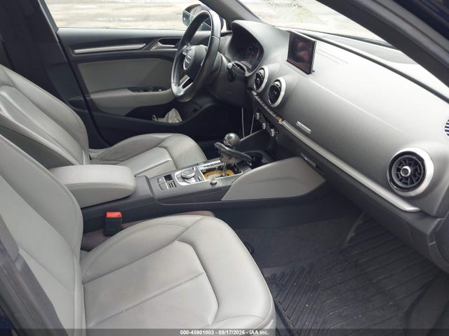 Продаж на аукціоні авто 2017 Audi A3 Premium, vin: WAUB8GFF3H1058029, номер лоту: 45901003