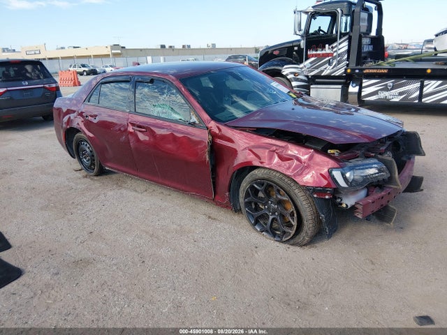 2021 Chrysler 300 300s მანქანა იყიდება აუქციონზე, vin: 2C3CCABG4MH525766, აუქციონის ნომერი: 45901008