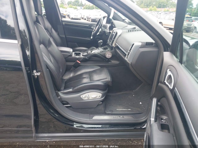 Продаж на аукціоні авто 2017 Porsche Cayenne S, vin: WP1AB2A29HLA52195, номер лоту: 45901011