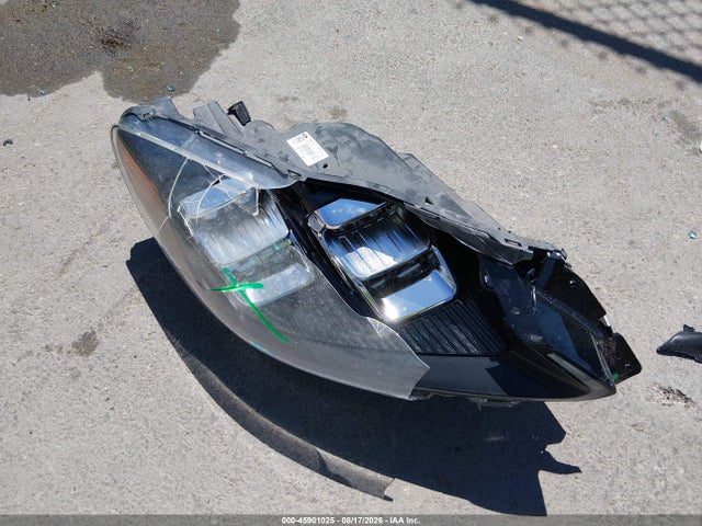2020 Ford Escape Titanium Hybrid მანქანა იყიდება აუქციონზე, vin: 1FMCU0DZ2LUC09100, აუქციონის ნომერი: 45901025