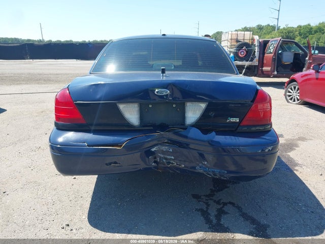 2010 Ford Crown Victoria Police/police Interceptor მანქანა იყიდება აუქციონზე, vin: 2FABP7BV8AX121972, აუქციონის ნომერი: 45901039