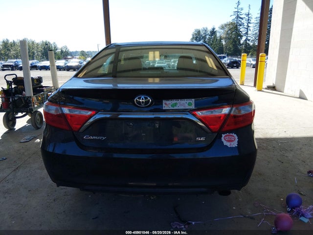 2015 Toyota Camry Se მანქანა იყიდება აუქციონზე, vin: 4T1BF1FK5FU917387, აუქციონის ნომერი: 45901046