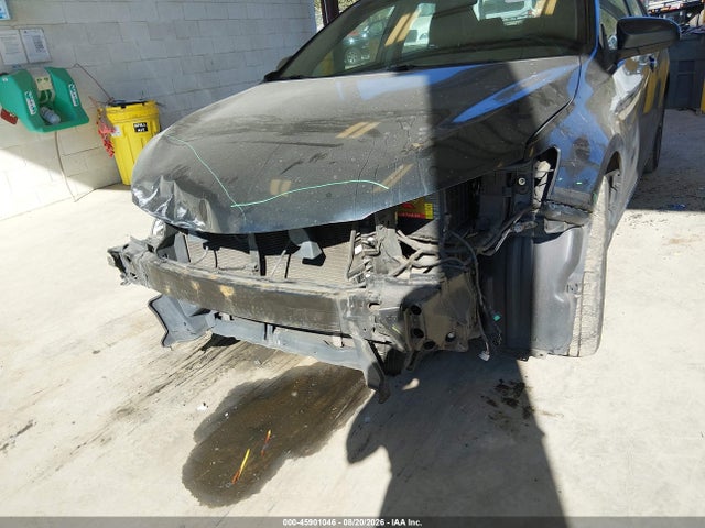 2015 Toyota Camry Se მანქანა იყიდება აუქციონზე, vin: 4T1BF1FK5FU917387, აუქციონის ნომერი: 45901046