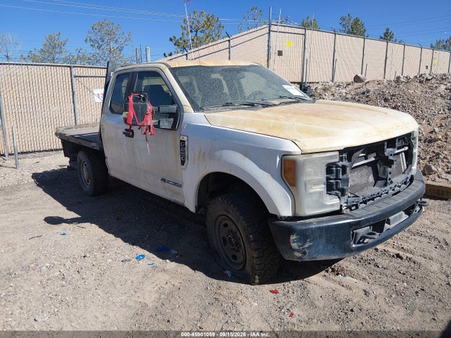 45901059 :رقم المزاد ، 1FT7X2BT8KEG56501 vin ، 2019 Ford F-250 Xl مزاد بيع