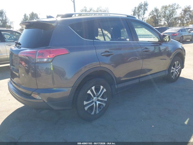JTMZFREV2JJ168913 Toyota RAV4 LE