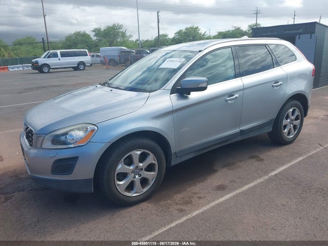 2013 Volvo Xc60 3.2/3.2 Platinum/3.2 Premier/3.2 Premier Plus მანქანა იყიდება აუქციონზე, vin: YV4940DL2D2379400, აუქციონის ნომერი: 45901115
