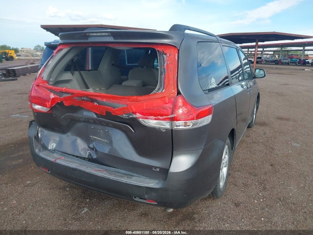 45901180 :رقم المزاد ، 5TDKK3DC5BS005395 vin ، 2011 Toyota Sienna Le V6 مزاد بيع