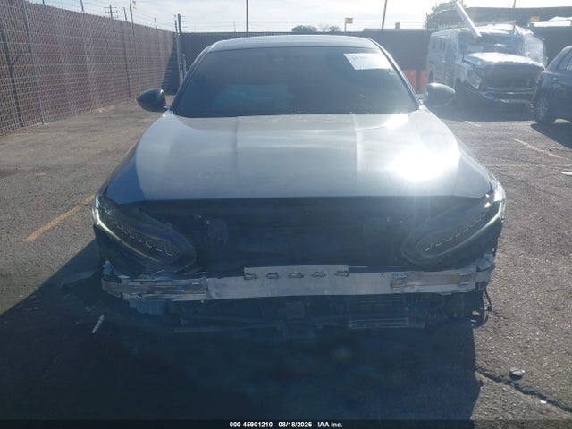 2022 Honda Accord Hybrid Sport მანქანა იყიდება აუქციონზე, vin: 1HGCV3F24NA045910, აუქციონის ნომერი: 45901210