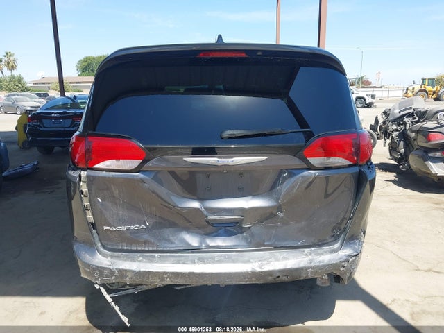 2018 Chrysler Pacifica Touring Plus მანქანა იყიდება აუქციონზე, vin: 2C4RC1FG5JR278599, აუქციონის ნომერი: 45901253