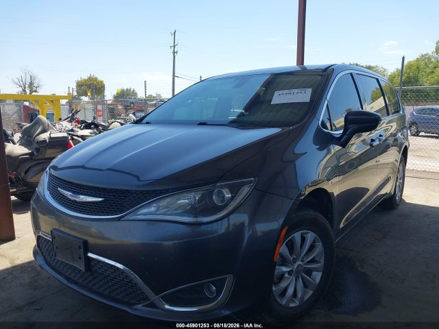 2018 Chrysler Pacifica Touring Plus მანქანა იყიდება აუქციონზე, vin: 2C4RC1FG5JR278599, აუქციონის ნომერი: 45901253
