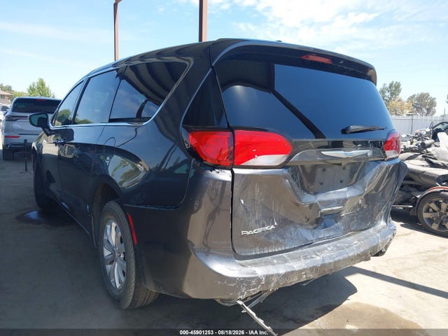 2018 Chrysler Pacifica Touring Plus მანქანა იყიდება აუქციონზე, vin: 2C4RC1FG5JR278599, აუქციონის ნომერი: 45901253