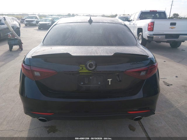 Alfa Romeo Giulia Ti Rwd 2021 ZARFAMBN9M7645577 Image 16