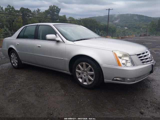 2010 Cadillac Dts 1sc მანქანა იყიდება აუქციონზე, vin: 1G6KD5EY3AU130215, აუქციონის ნომერი: 45901271