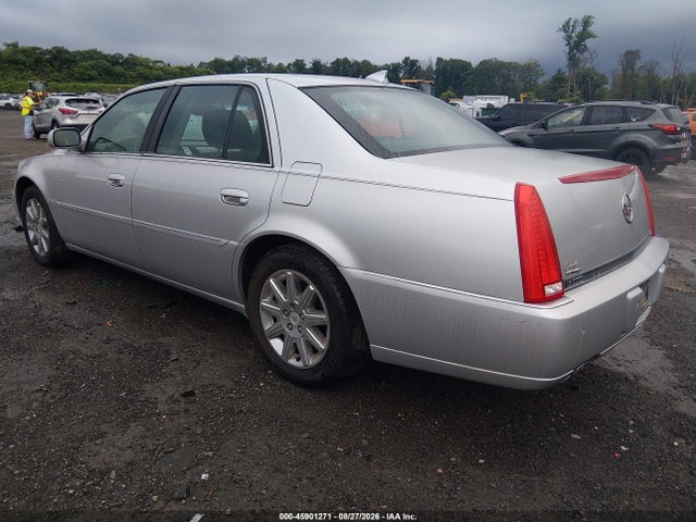 2010 Cadillac Dts 1sc მანქანა იყიდება აუქციონზე, vin: 1G6KD5EY3AU130215, აუქციონის ნომერი: 45901271