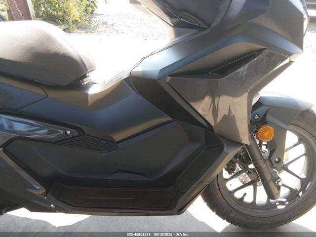 Hond Adv 160 2027 MLHKF5450V5300137 Image 8