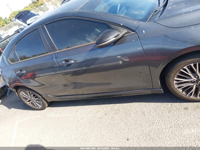 2024 Kia Forte Gt-line მანქანა იყიდება აუქციონზე, vin: 3KPF54AD0RE755450, აუქციონის ნომერი: 45901299