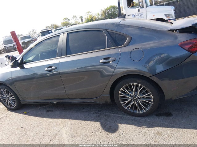 2024 Kia Forte Gt-line მანქანა იყიდება აუქციონზე, vin: 3KPF54AD0RE755450, აუქციონის ნომერი: 45901299