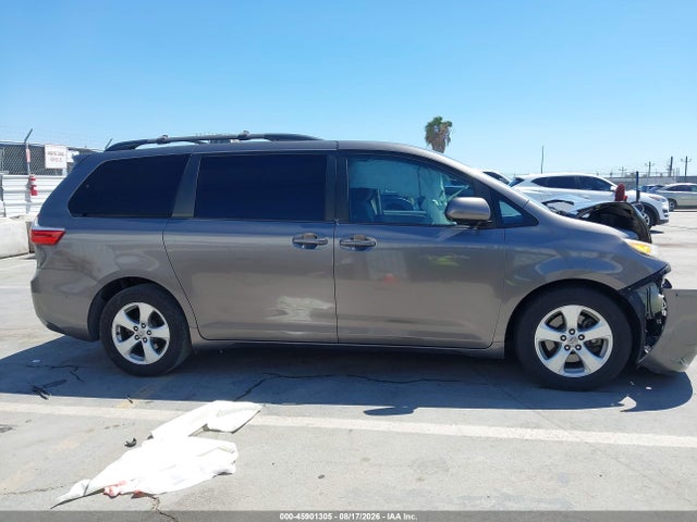 Toyota Sienna Le 8 Passenger 2015 5TDKK3DCXFS615847 Image 13